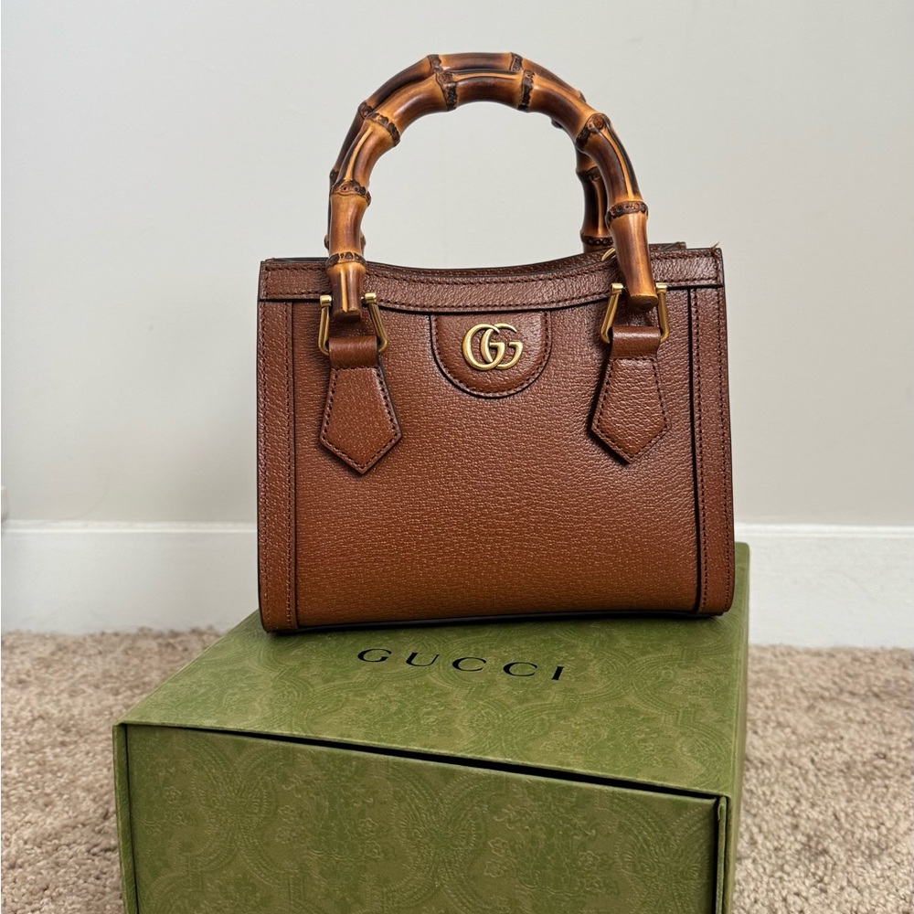 GUCCI Wonka Grain Calfskin Mini Diana Tote Bag Cuir